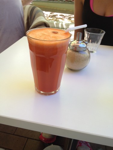 Beetroot and Carrot Juice and Miss Arabella's clevage