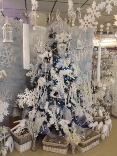 A snowy Christmas Tree
