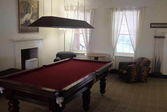 Billiard room 
