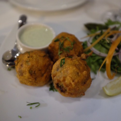 Cauliflower & Potato Bonda: Chennai Street Snack