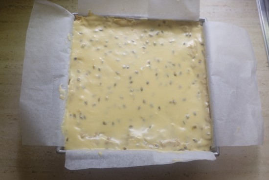 Passionfruit icing
